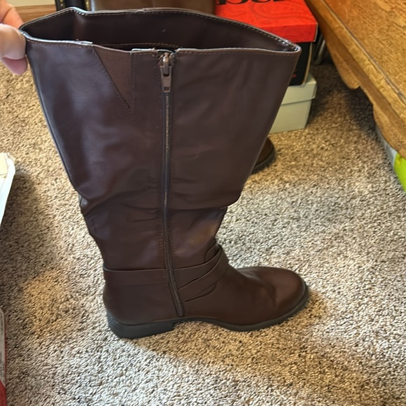 Women’s wide calf boots size 8 - Picture 3 of 4